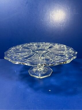L.E. Smith Heritage 11.5” Cake Stand – Hobstar Buttoned Press – Vintage Pedestal